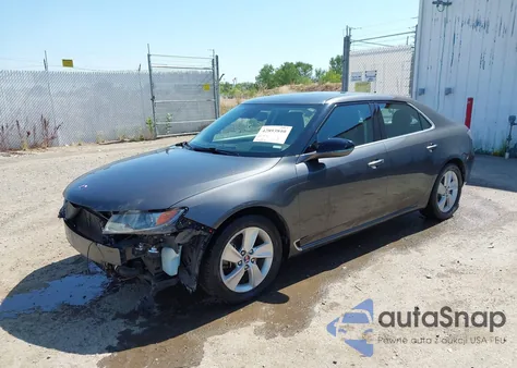 2011 Saab 9-5 Turbo4/Turbo4 Premium z USA, uszkodzony, nr VIN YS3GN4AR1B4003658